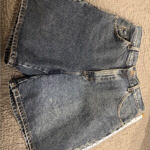 Vintage Lee Blue Denim mom Jean shorts with Brown leather Label 90’s 14